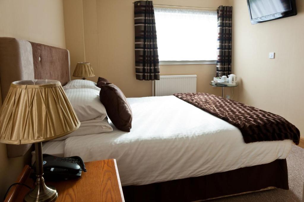 Caledonia Hotel 로시스 객실 사진