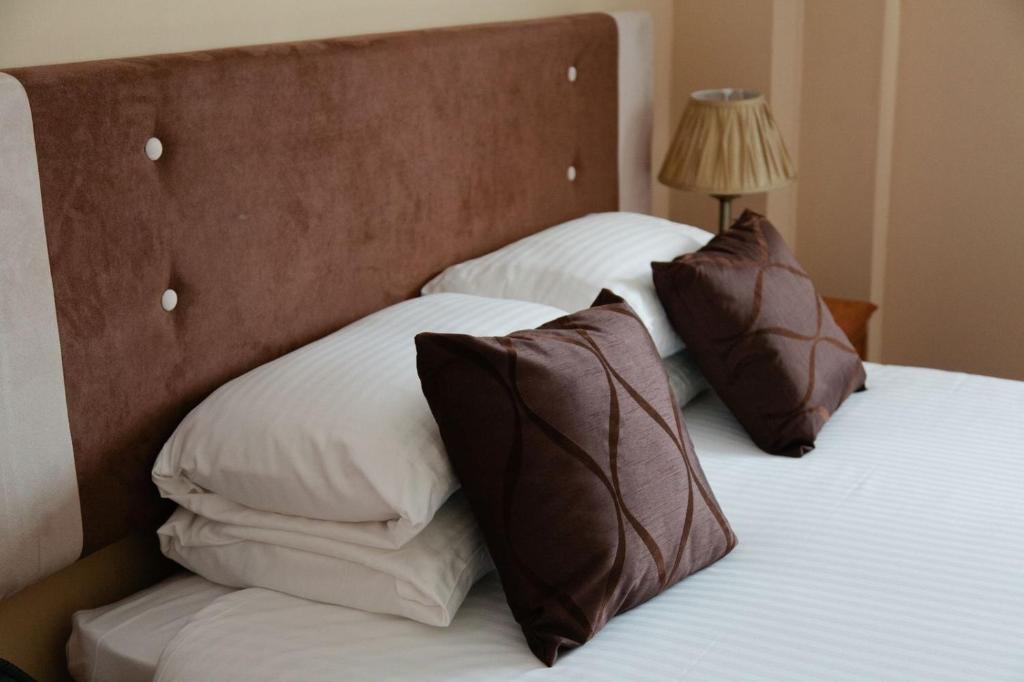 Caledonia Hotel 로시스 객실 사진